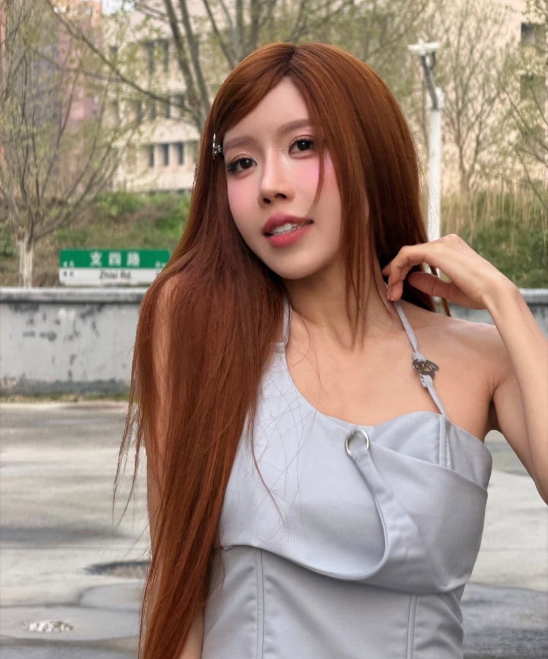 庄法小考庄法大艺术家小考庄法《大艺术家》唱跳舞台上线外籍姐姐勇闯中文唱跳局，哪怕