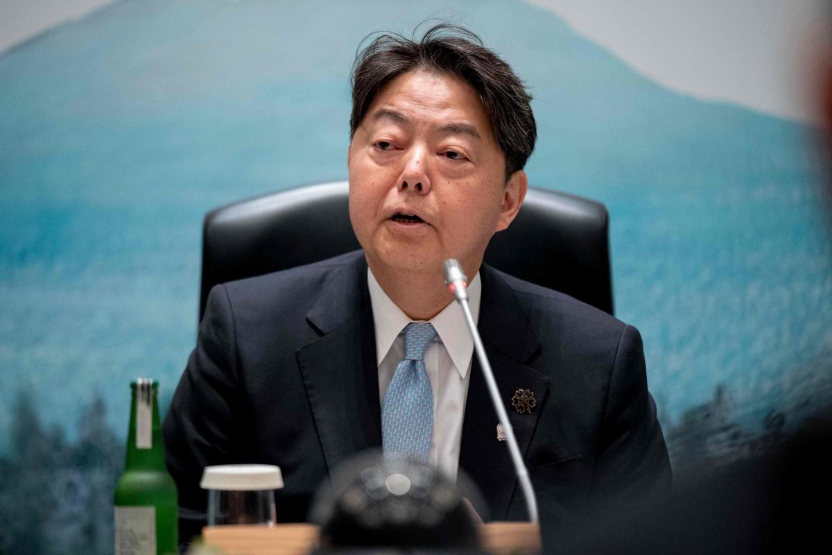 日本对华提出荒唐要求？2025年8月26日，日本内阁官房长官林芳正开记者会的时候