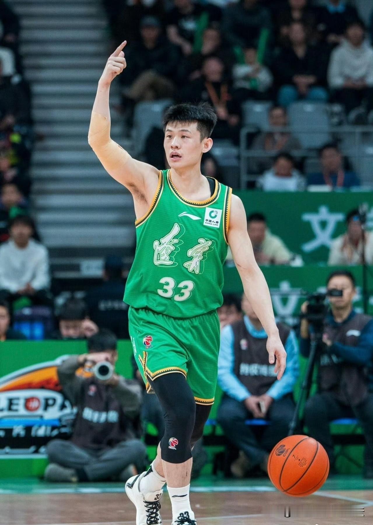 重磅！三方拉锯战终落幕，状元王岚嵚回家乡山东！

CBA休赛期最漫长的肥皂剧终于