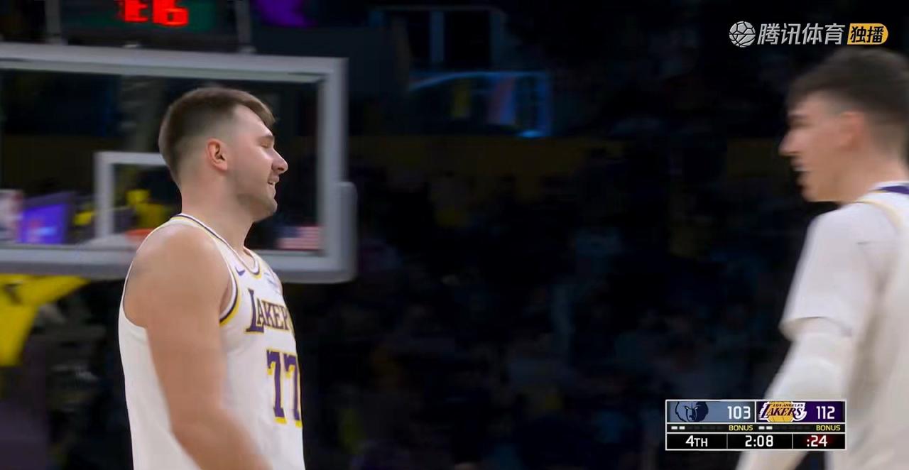 面对弱旅且残阵的灰熊，湖人需要连续2场到最后时刻，需要指望41岁的詹姆斯出来拯救