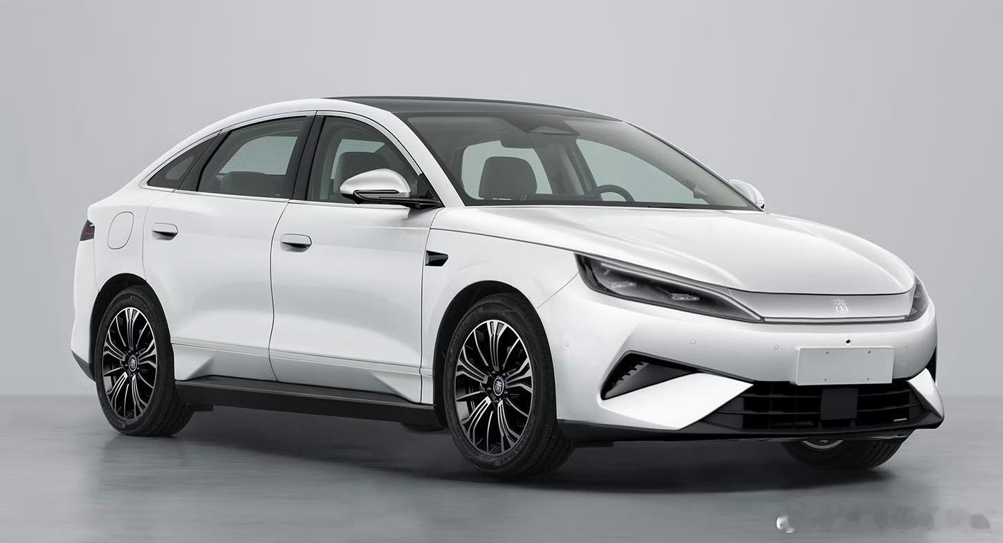 比亚迪比亚迪秦比亚迪汽车新能源车 新车种草 比亚迪