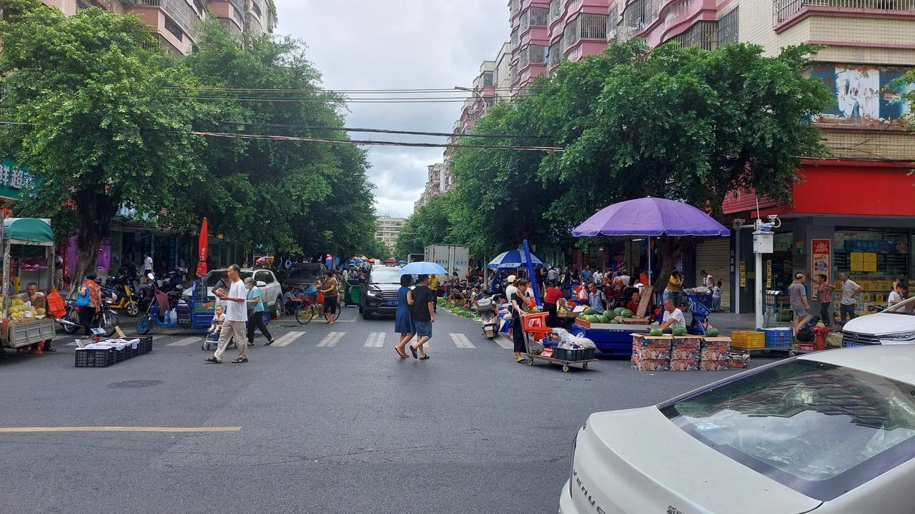 赶集：每逢周日清和市场都是非常旺盛的，这里是人间烟火气最重的地方，太和镇其他市场