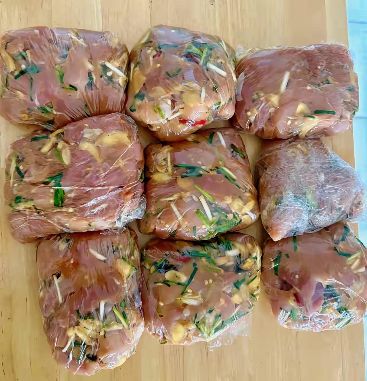 深圳网友：婆婆提前做好放冰箱，再一天一袋拆开做着吃。想问问大家，这算预制菜吗？