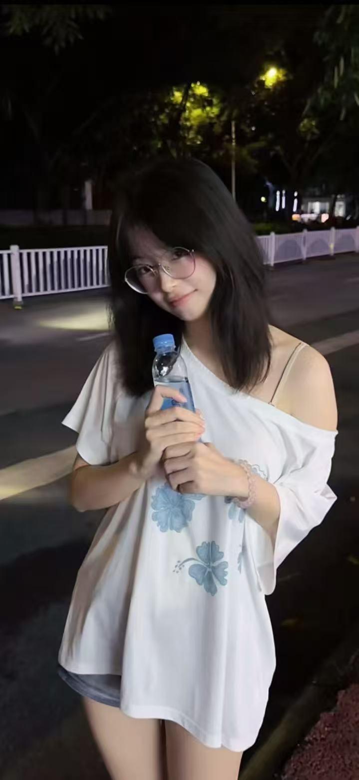 女生怎么搭配服装才能又酷又美