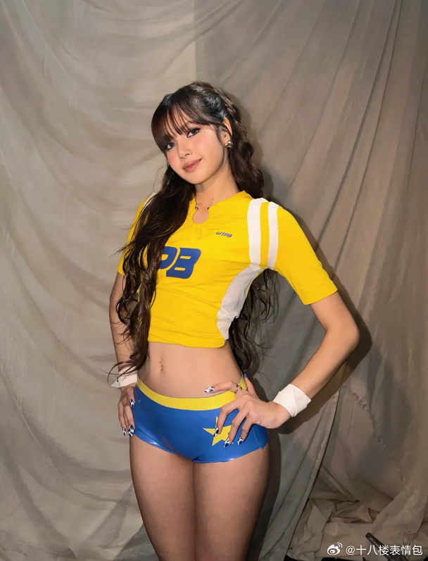 这次我认为李登科说的很对。 Lisa唱世界杯歌曲，有些网友质疑她靠的是绯闻男友三