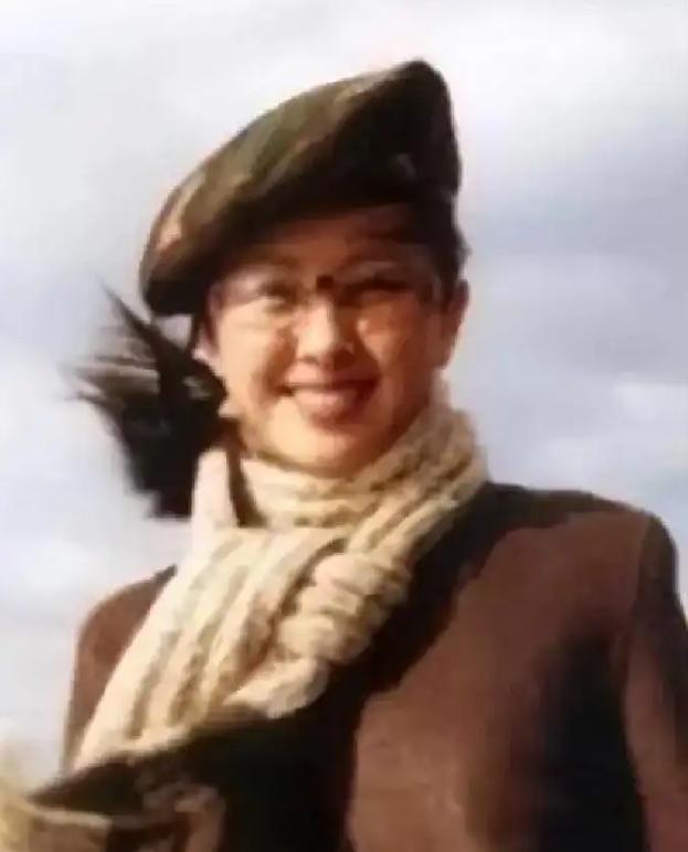“中国头号悍匪”白宝山的夫人谢宗芬，出狱后居然没回老家。2005年获释的她，没去
