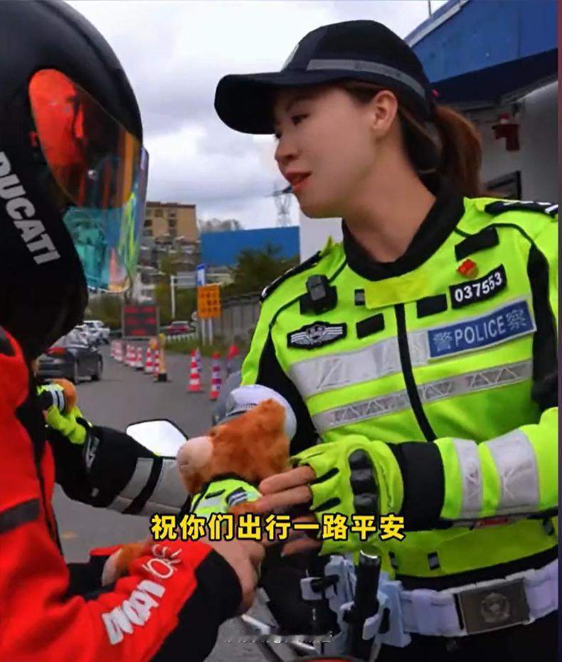 “堵”比“疏”好吗？近期贵州文旅的骑行相关视频刷屏网络，对于万千深受禁摩困扰的骑