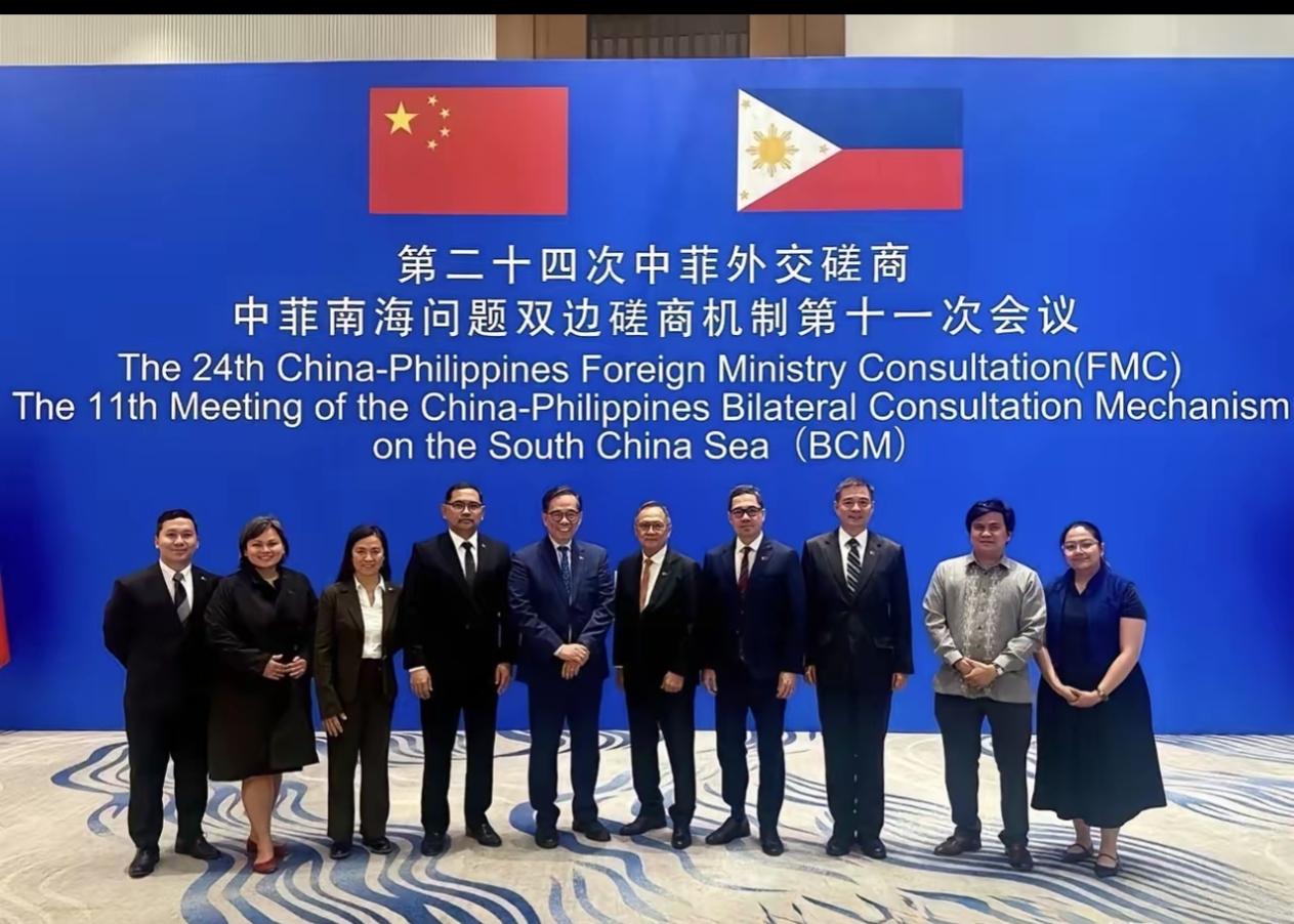 3月28日，一天之内中菲双方在福建泉州举行了两次会谈，包括第24次中菲外交磋商，