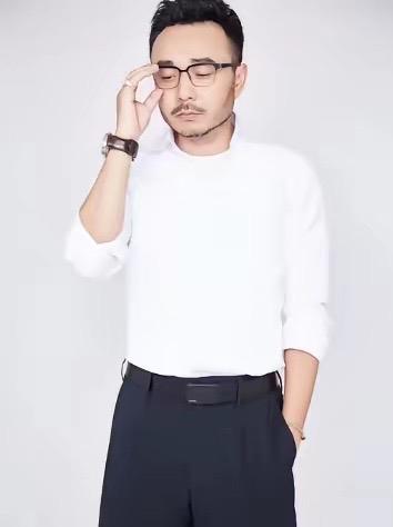 汪涵这回真是搬起石头砸了自己的脚。当初砸钱投这片子，本想在国外镀层金回来风光一把