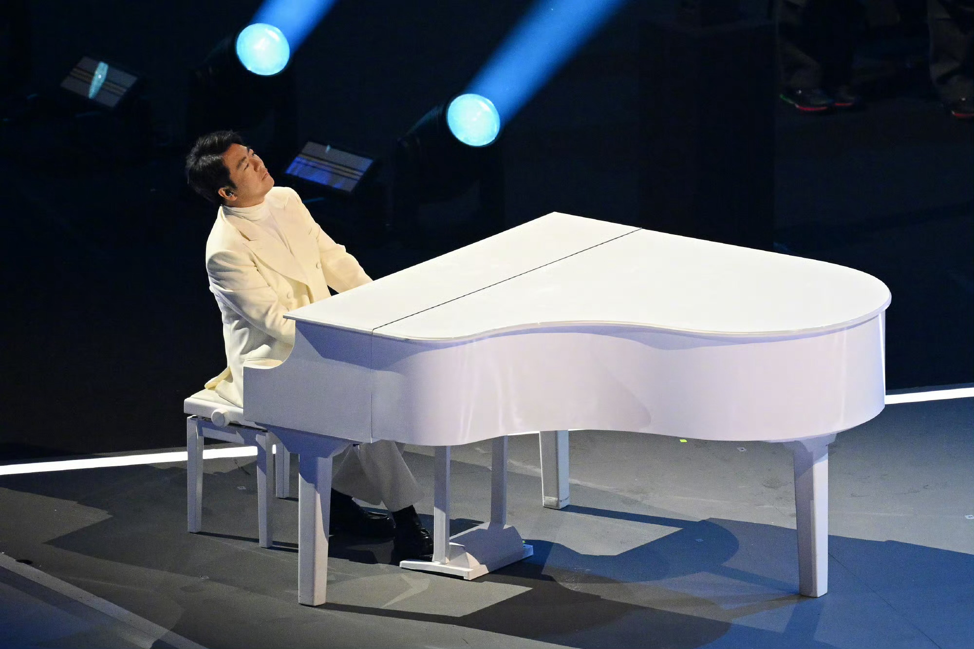 郎朗 权威真的特别优秀！从北京到米兰！！为朗朗点赞！ 