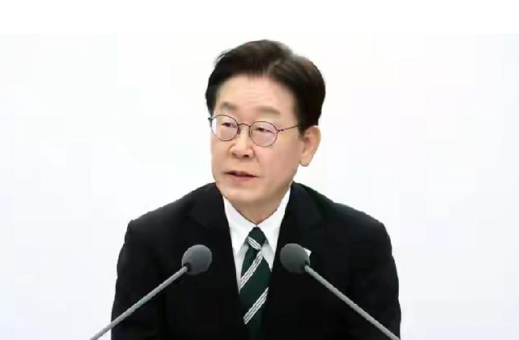 韩国总统李在明在3月27日国防部召开的全军主要指挥官会议上，明确表示要尽快推进收