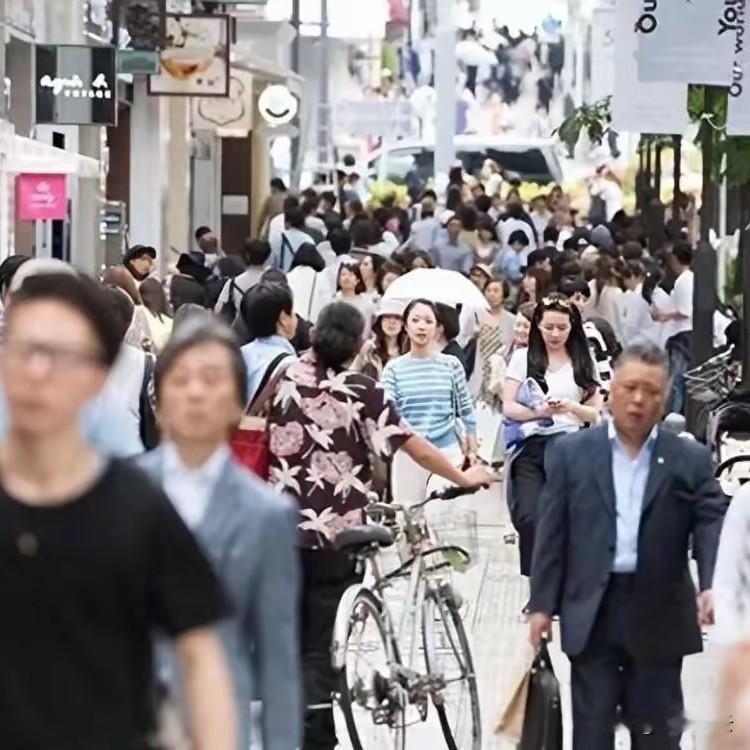 日本要完蛋了，中国国庆节赴日本游客暴跌。日本跌出中国游客十大旅游目的地！
去年十