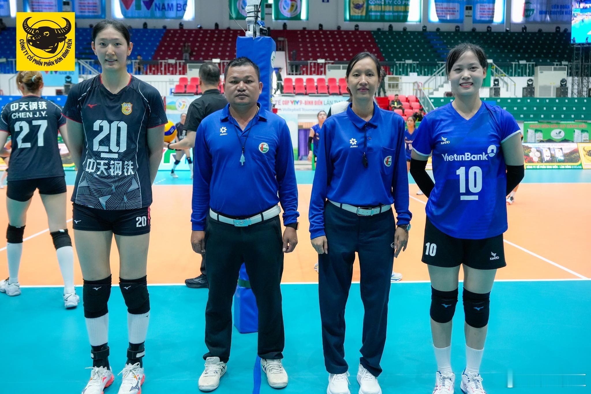 国际排坛动态江苏中天钢铁女排江苏 3-0( 25:20/25:12/25:20 