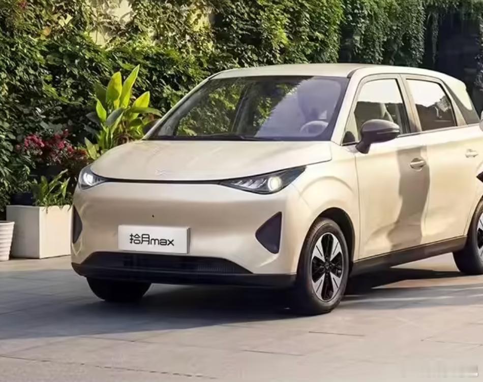 凯翼拾月 Max！？4.59 万起，外观似乎抄吉利星愿凯翼汽车是谁？冷知识：属于