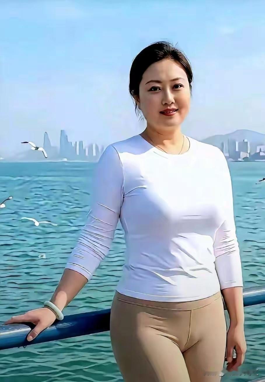 亲戚间最扎心的真相：死守“人情”，不懂把关系变资源

说句所有中国家庭都不愿意承