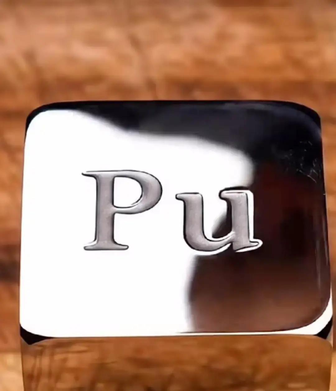 日本正在加速突破“无核三原则”，所谓“不拥有，不制造，不引进”，为了迎合右翼的诉