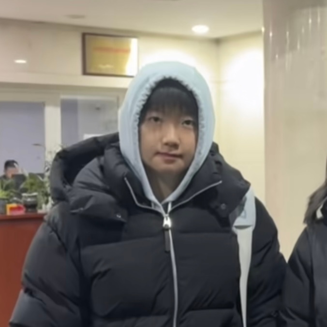 腻豪，我有一个帽衫 