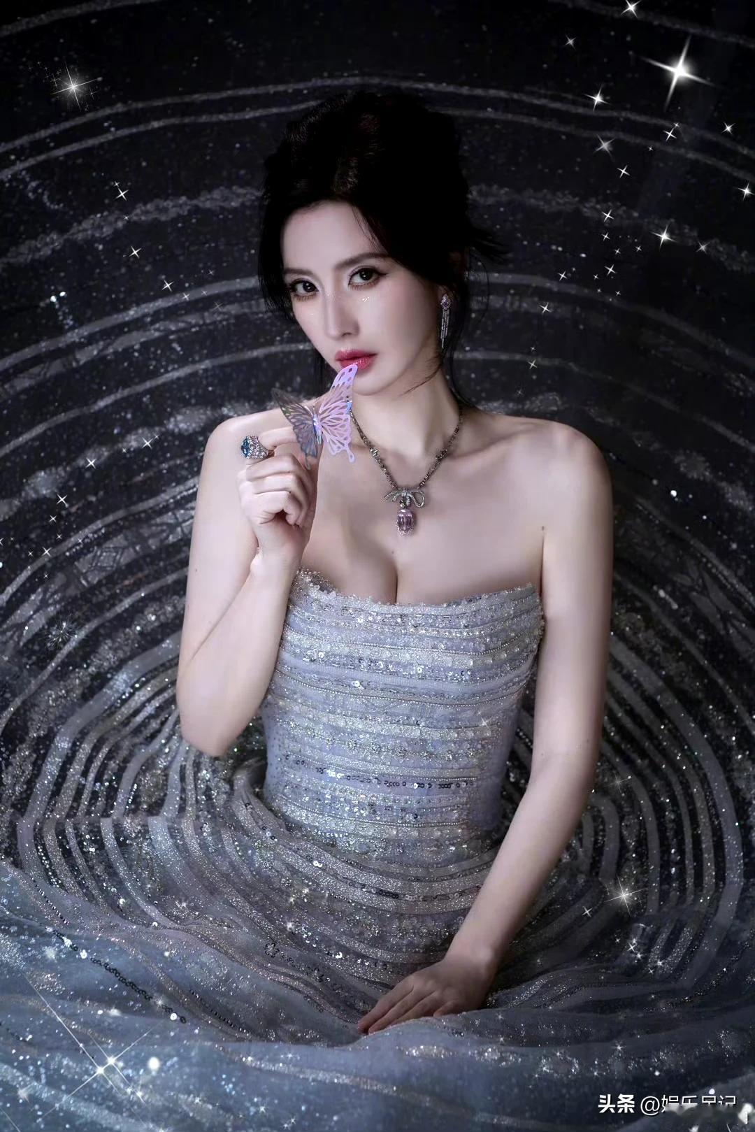 张萌 x 腾讯视频星光大赏第二套造型出图