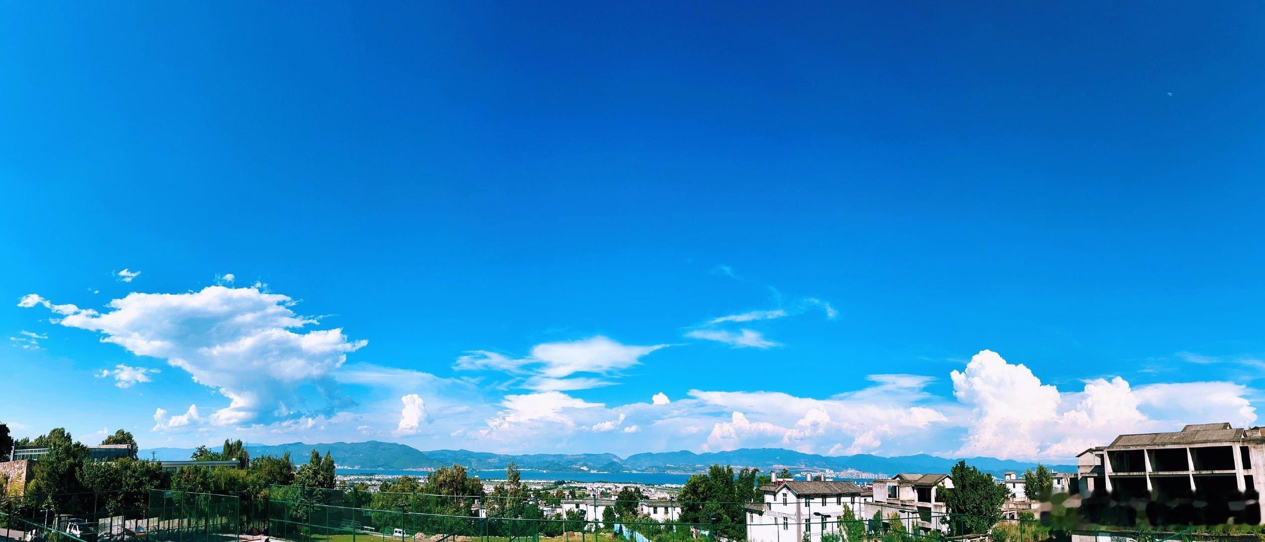 全景此时此刻 20260721。周二。六月初八。冒个泡