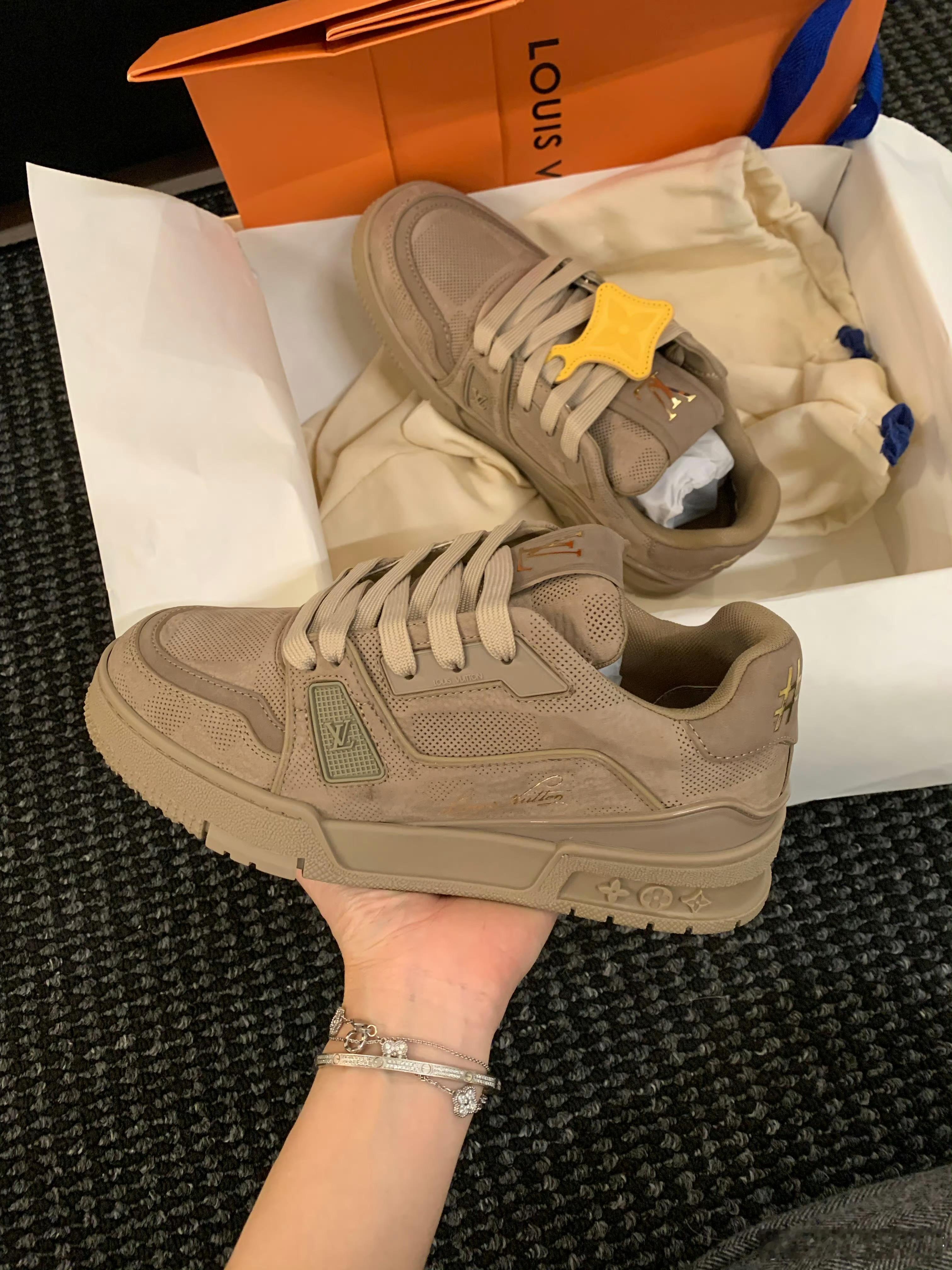 自从认识这个团长可能买过其他家的鞋子👇 