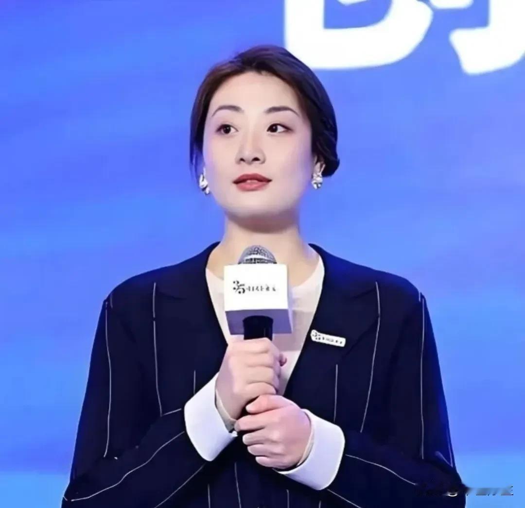 宗氏遗产风云

娃哈哈创始人宗庆后遗产案惊爆新进展！香港高院紧急裁定：其女宗馥莉