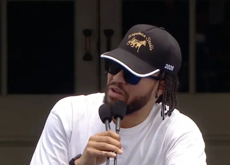 布伦森：总决赛我穿了科比送的球鞋，这会给你额外的自信NBA总决赛G5尼克斯94-