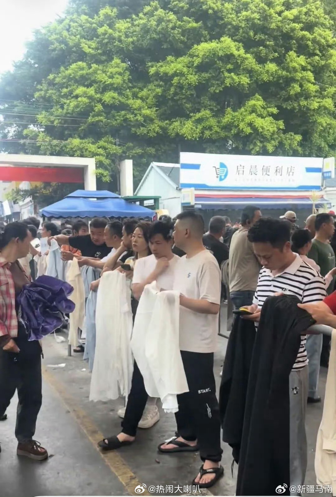 广州制衣村日薪600招不到人手工艺人还是很抢手的，不是所有工艺都能机器完成的！ 