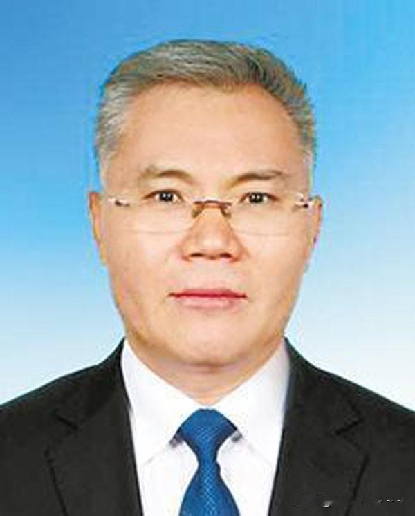 ……刚吃完午饭，打开手机，看到在珠海任职多年的“张宜生”被查，心里面真是“五味杂
