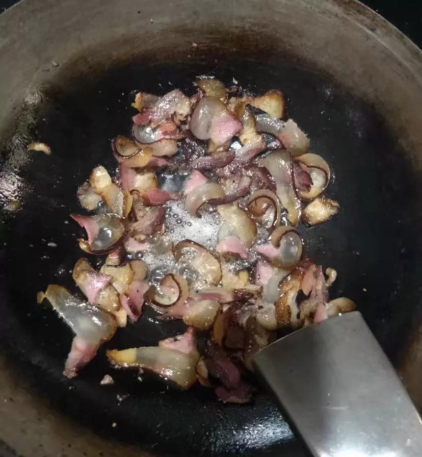 祖祖辈辈都吃的腊肉，有人说致癌
从小吃腊肉长大，多少的回忆，我爷爷奶奶外婆都八十