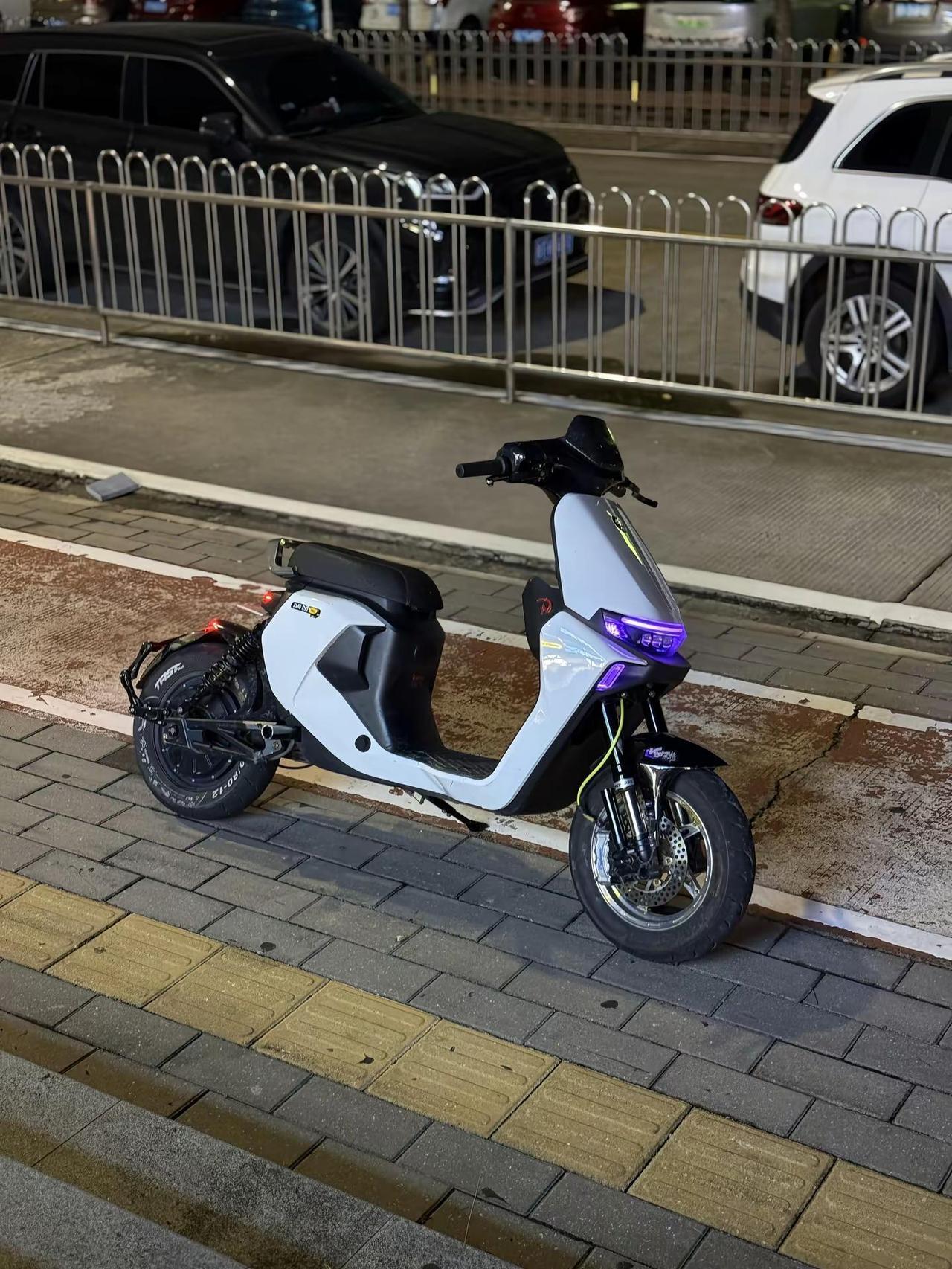 这台不动三大的机械师 能不能跟你男朋友那五代三比一下九号机械师