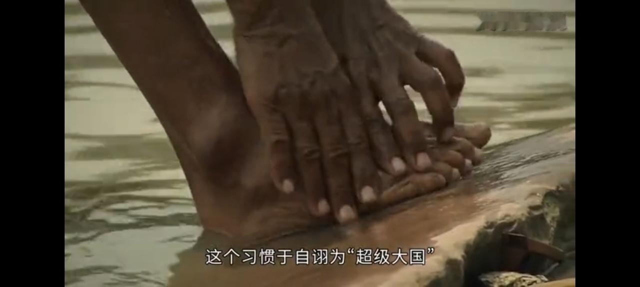 印度一定会为污染买单，母亲河脏的一塌糊涂。
90%的河流，
50%的饮用水不能喝