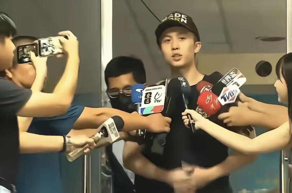 孙安卓真的让人觉得有些孩子不是来报恩的， 是来报仇的。不少星二代，得到父母的人气