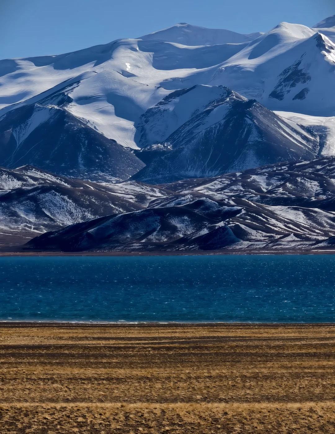 天上阿里，美哭
反穿216 600公里无人区 谁懂在金色夕阳下到达先遣乡的救赎感