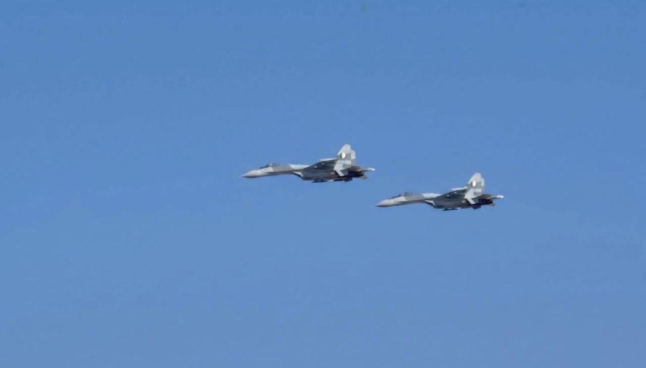 阿尔及利亚空军Su-35双机编队