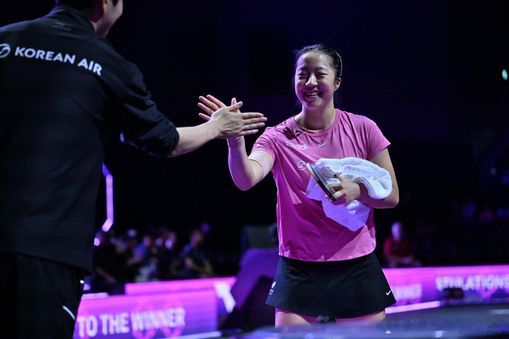 WTT横滨冠军赛2026 女单1/8决赛：🇰🇷申裕斌3比2斯莉嘉·阿库拉🇮