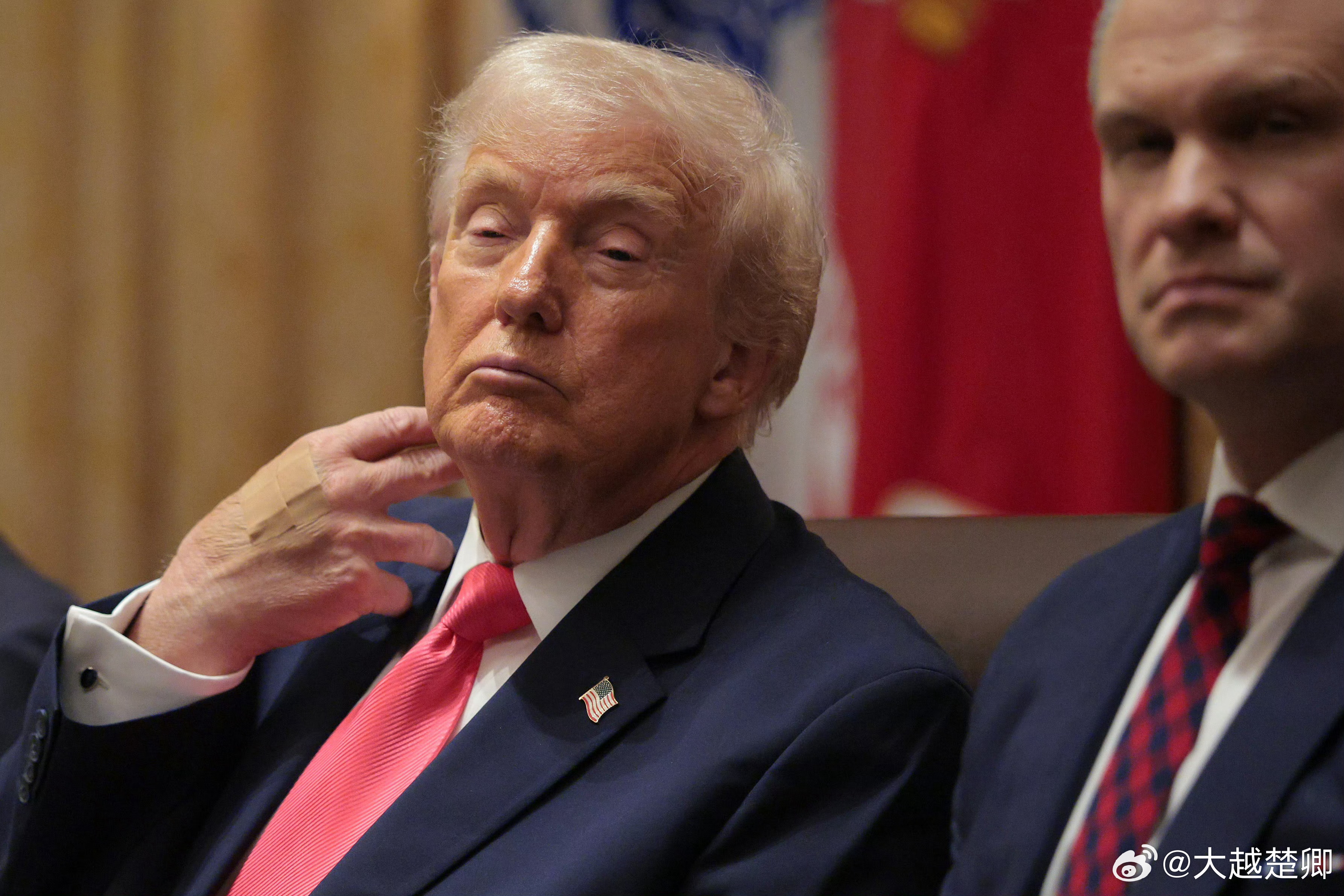 特朗普说，伊朗海空军都已炸除，现在战争已基本结束。 