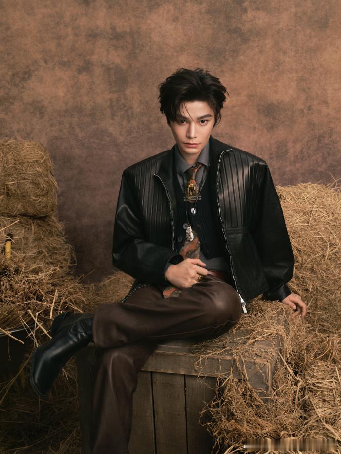 支持男明星出图卷起来男明星出图卷起来了微博之夜出图 男明星出图越来越卷，微博之夜