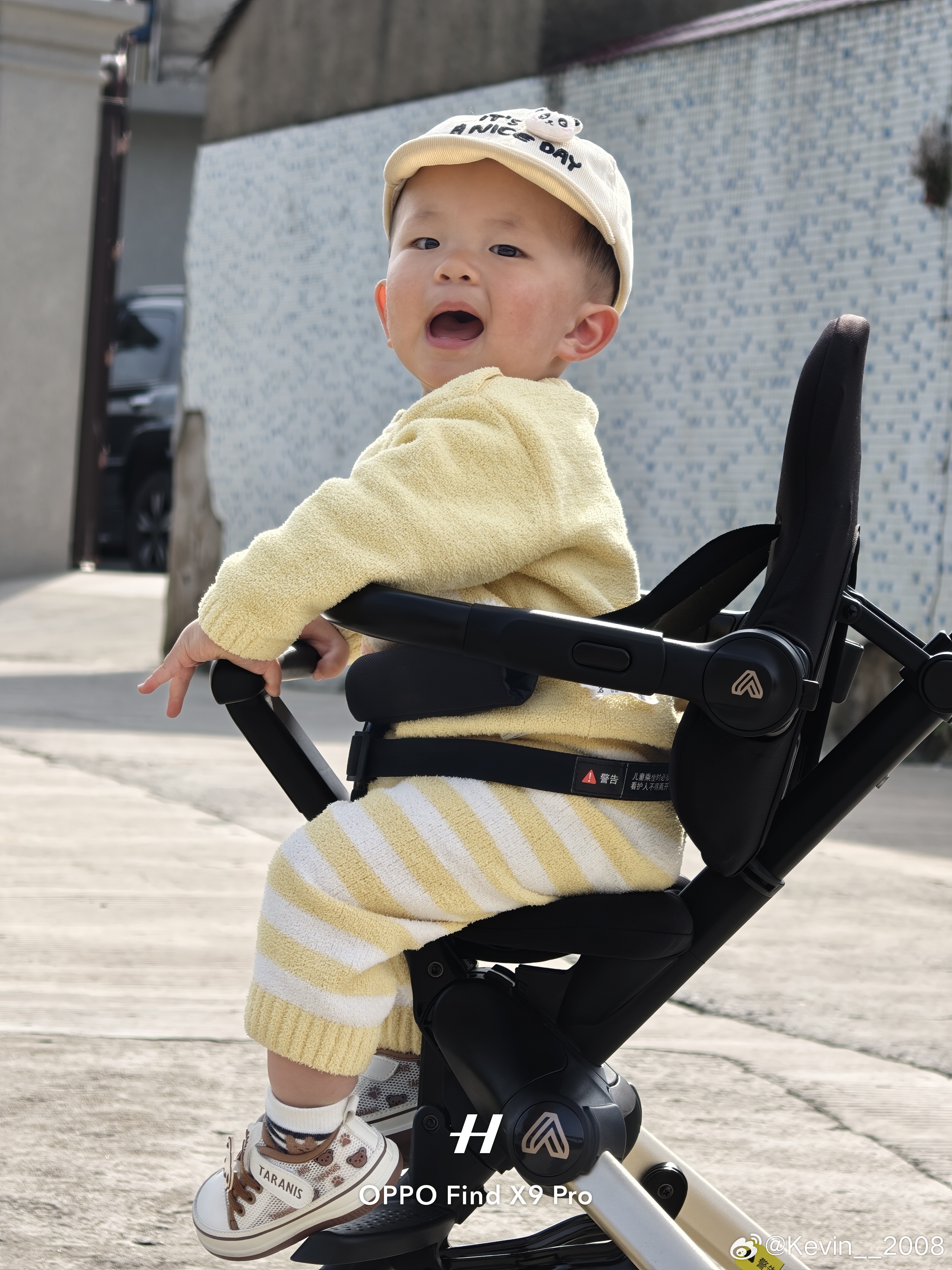 出门遛娃咯～确实挺喜欢OPPO这个长焦效果 