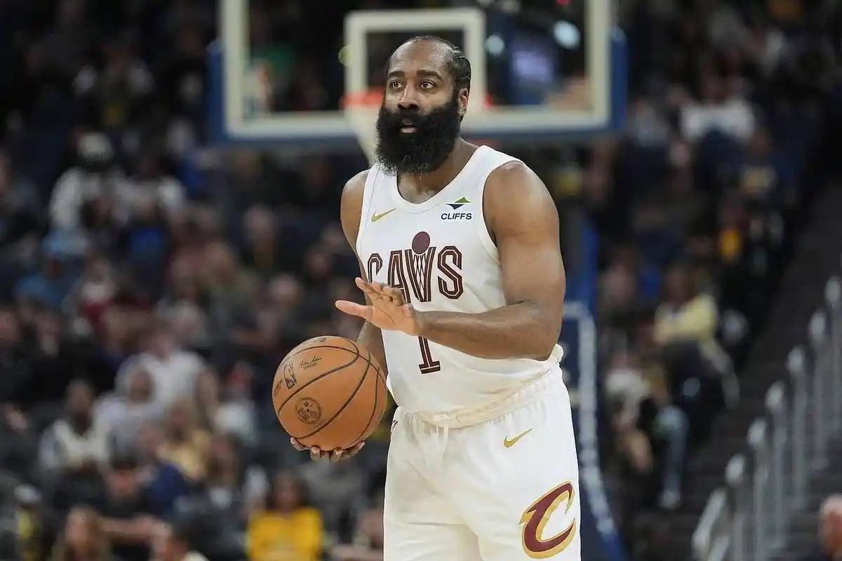 哈登第一，约基奇第二！数据博主Stat Defender日前统计了近10届季后赛