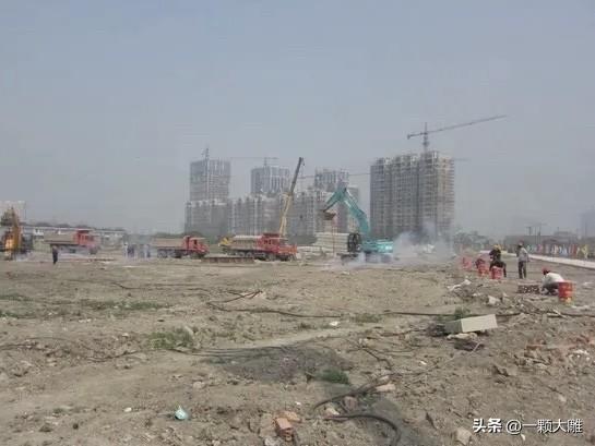 一湖兴城南｜聚龙湖十年变迁史

2006年，盐城启动城市向南发展规划，如今的聚龙