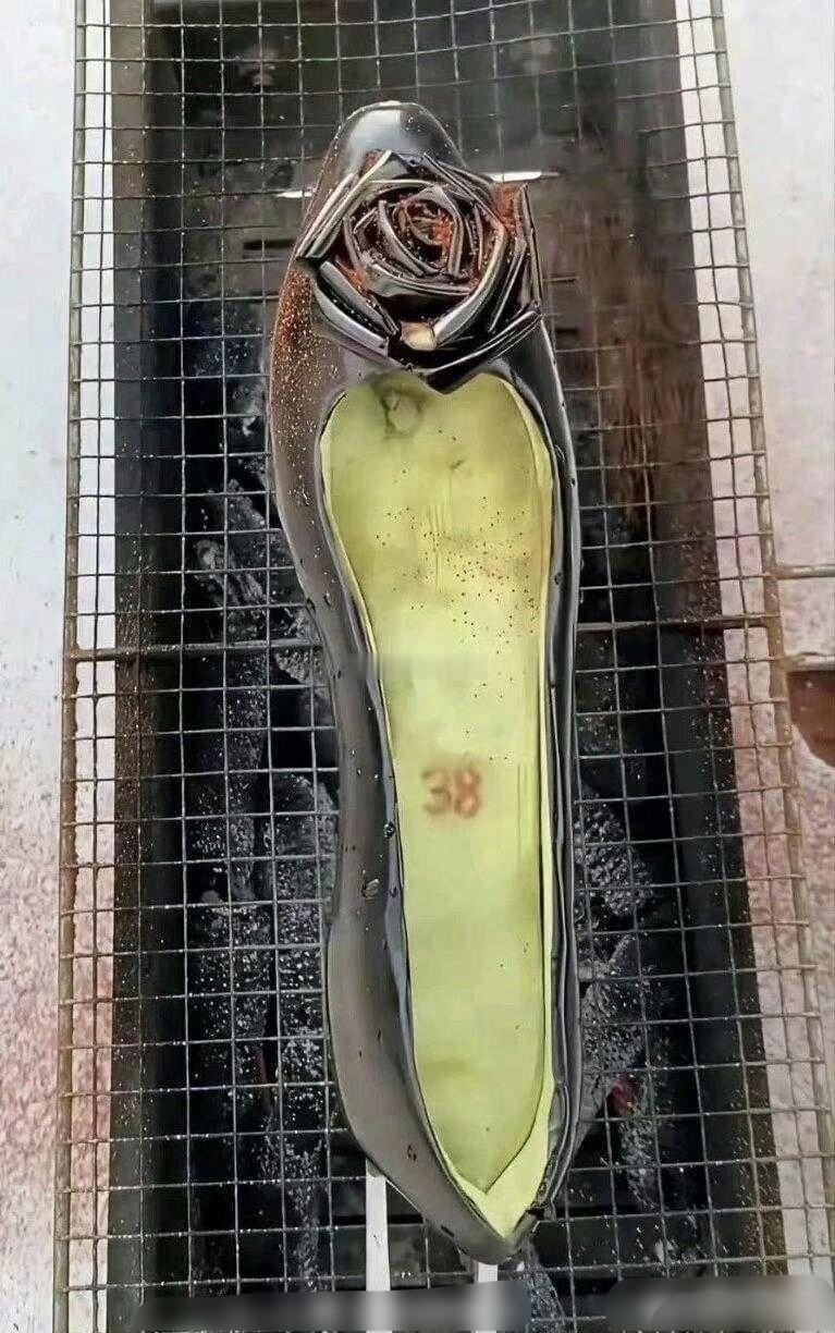 东北烧烤，又出顶级操作 ​​​