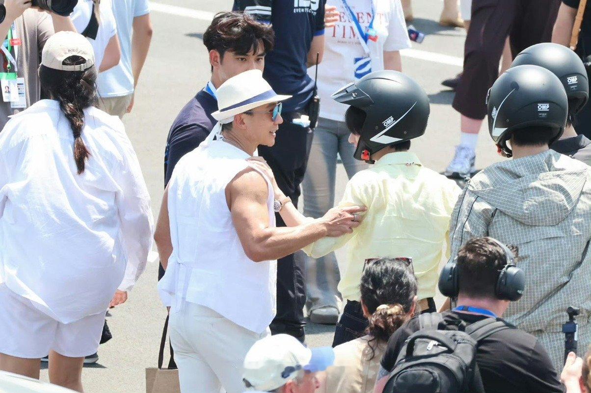 贺峻霖刘畊宏面基贺峻霖刘畊宏热聊 贺峻霖刘畊宏热聊 