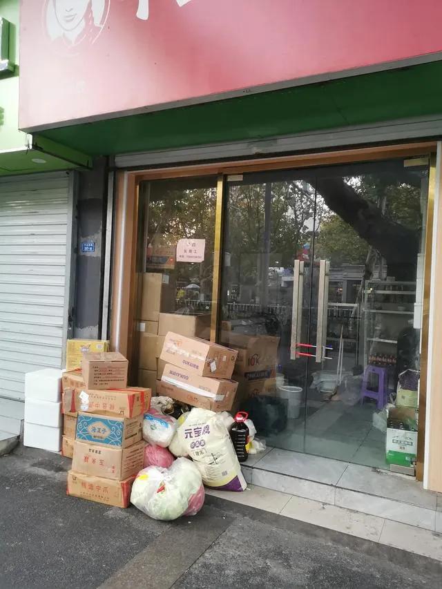 小时候觉得历史书上能路不拾遗、夜不闭户很难做到
现在实现了