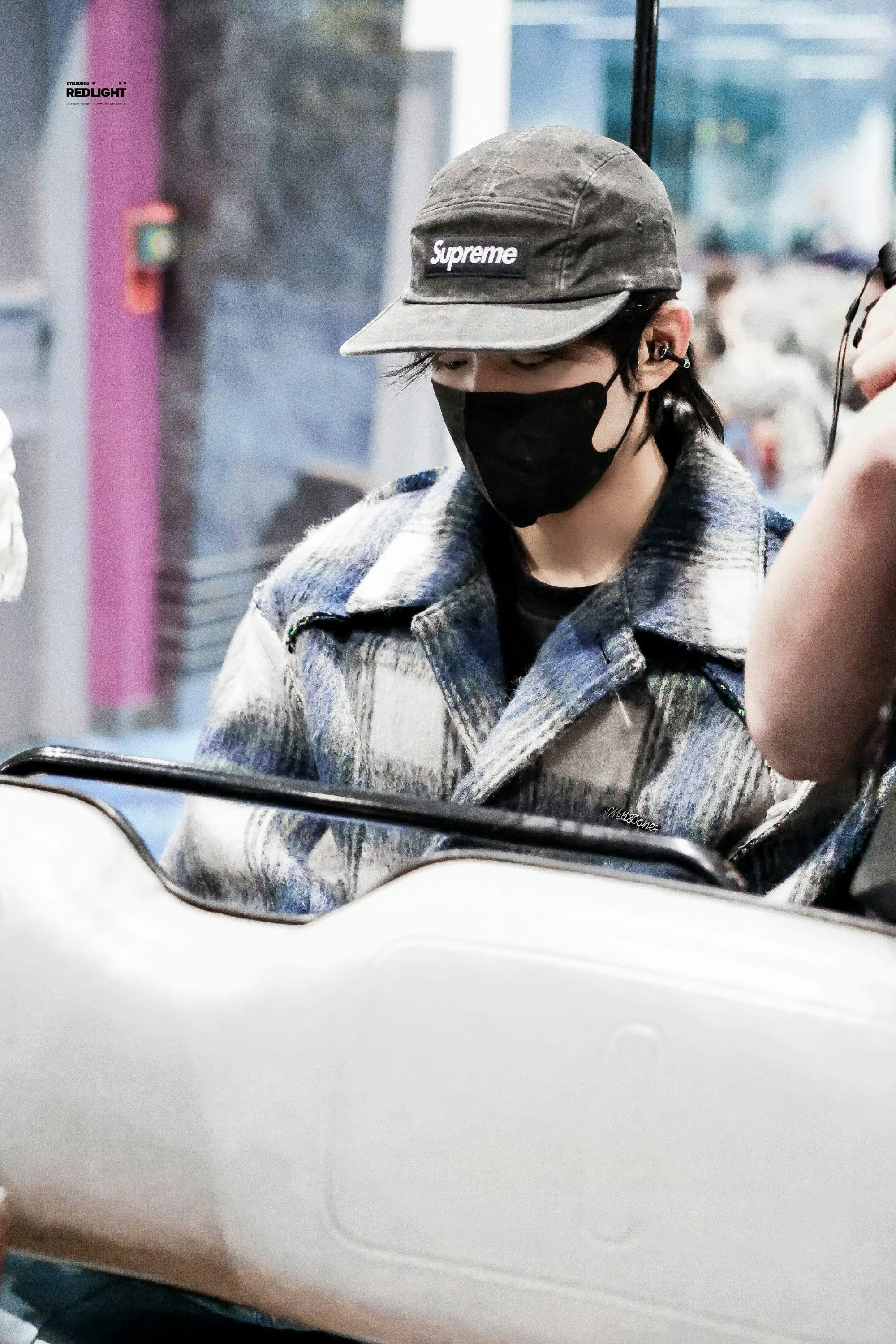 刘轩丞｜新加坡落地机场路透，即将亮相微博文化交流之夜，期待