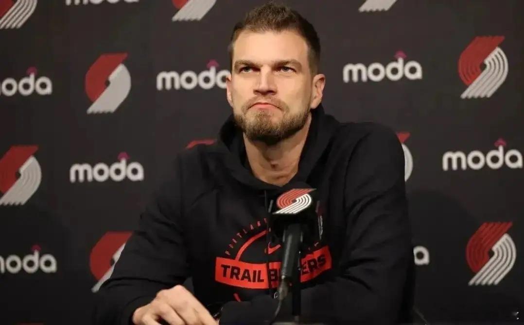 炸锅！开拓者主帅斯普利特“七伤拳”把球队锤到崩！球迷疯喊滚蛋：再不下课球队直接原