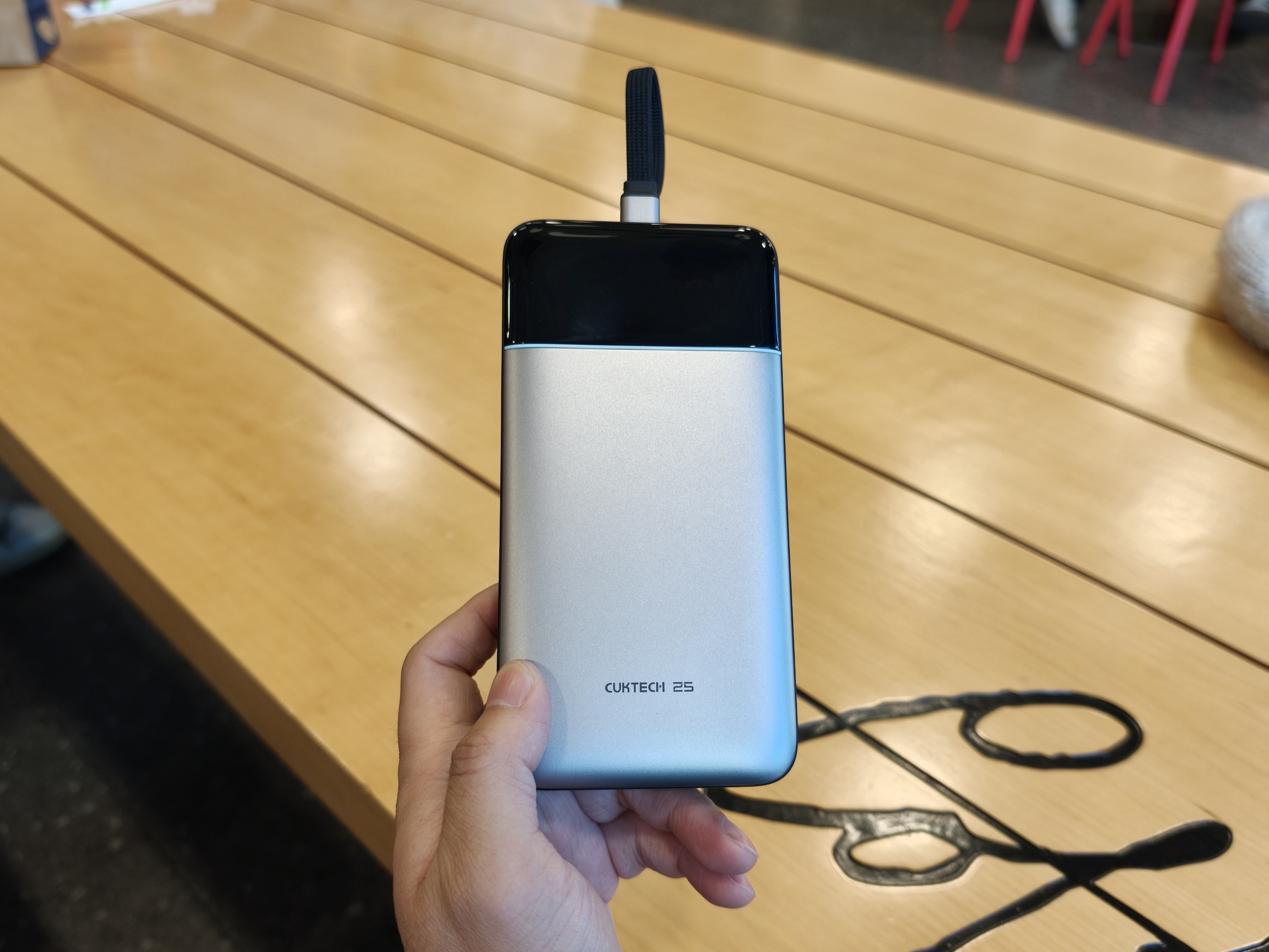 酷态科又上新品了，大容量的「酷态科 25号超级电能块 SE」，五个关键字，250