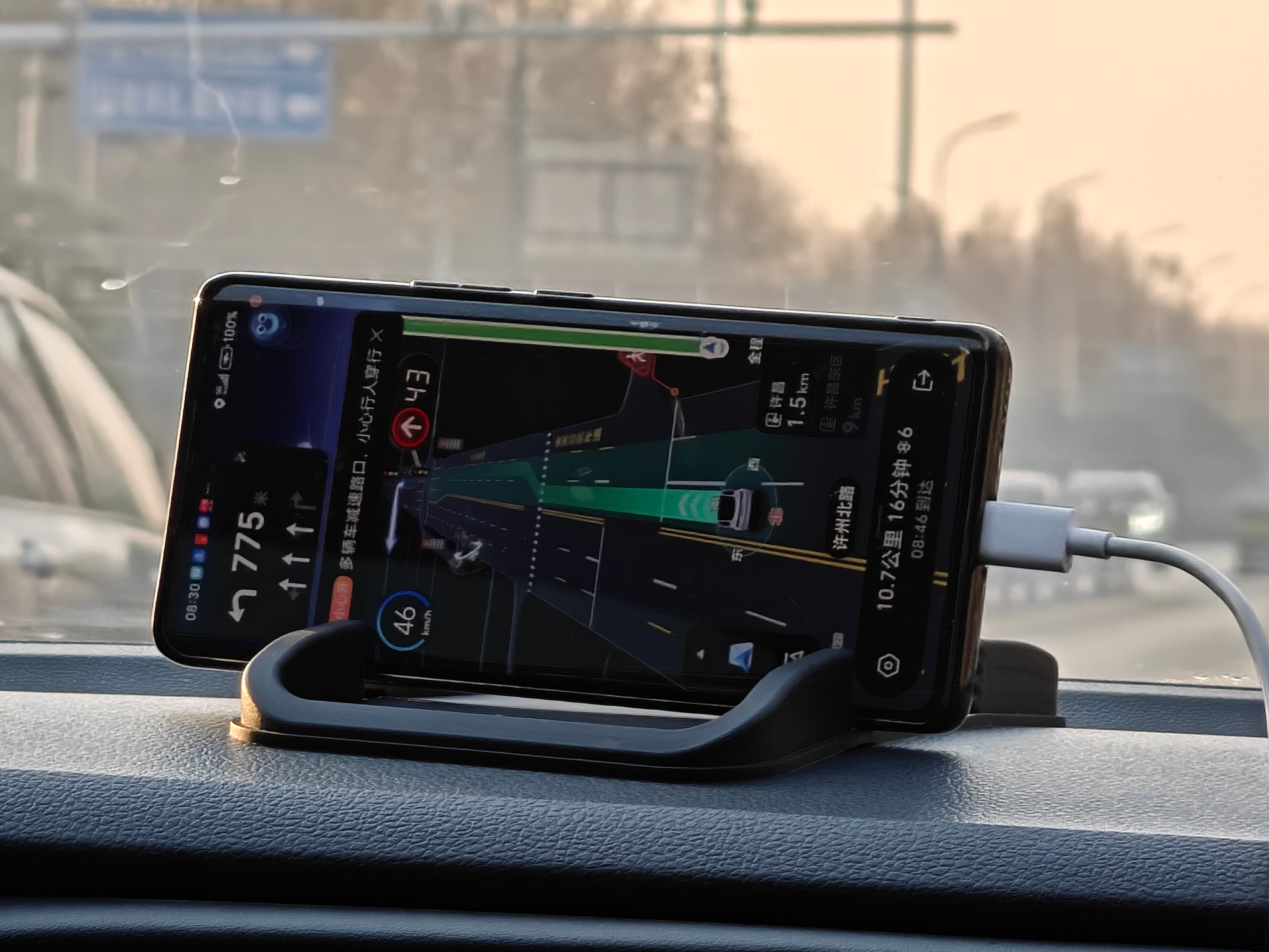 语音助手有多重要？我爸在油车上用百度地图的小度小度