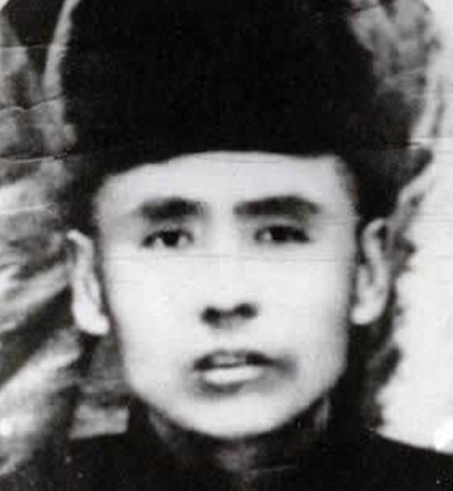 1931年12月，日寇准备进攻锦州，不料，邓铁梅听闻消息，率领部队夜袭凤城，打的
