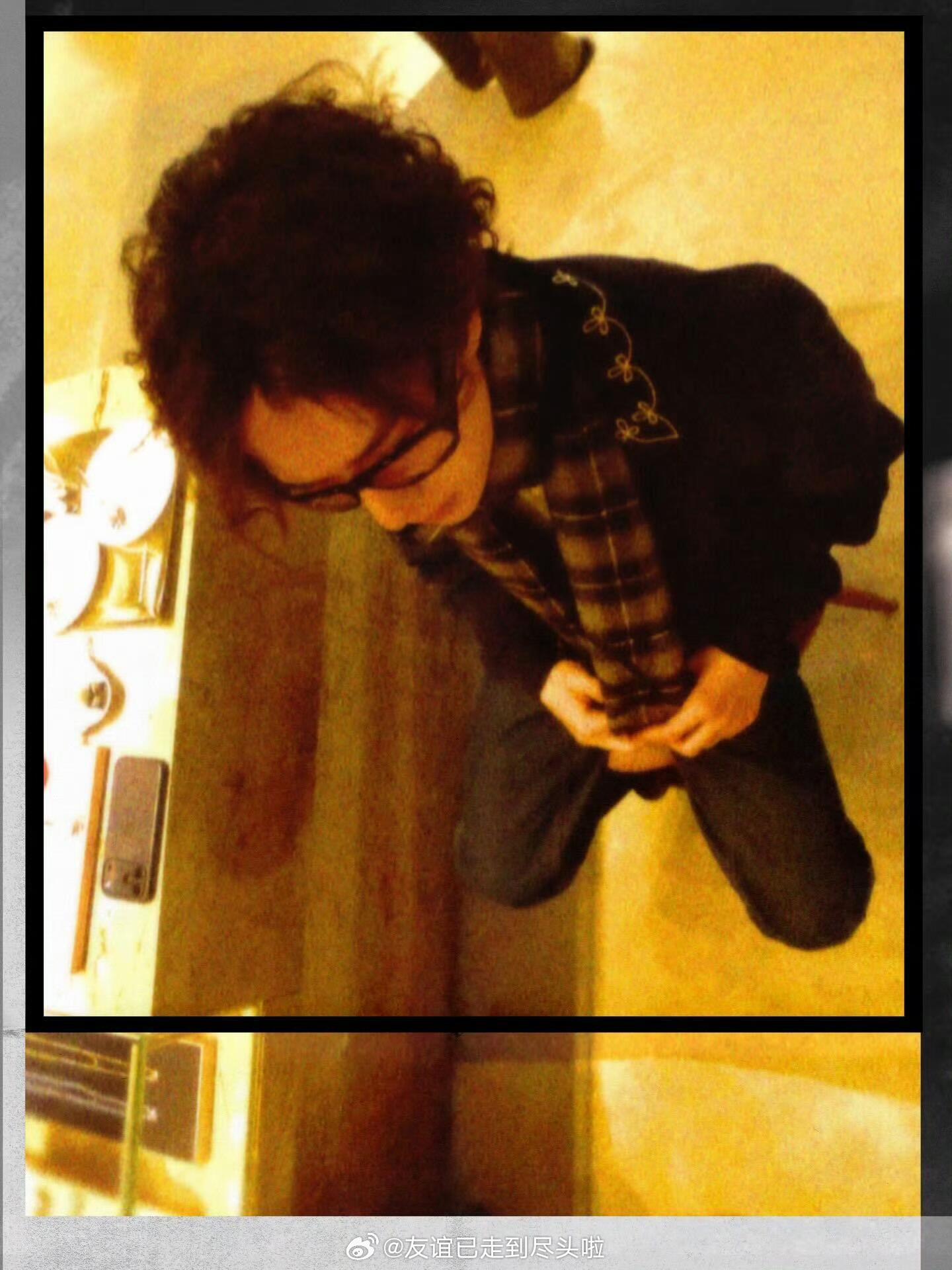 王一博ins营业，此男帅的很轻松王一博ins发了自拍