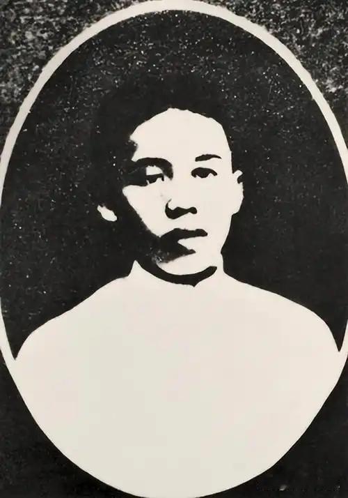 18岁，瞒着妈妈，把遗书托给别人。黄花岗七十二烈士中最年轻的那位。

黄花岗七十